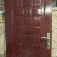 ۵ درب قهوه ای در حد نو