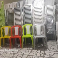 صندلی پلاستیکی دورنگ|صندلی و نیمکت|اصفهان, بهارانچی|دیوار