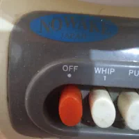 آبمیوه گیری نواک ژاپن|آبمیوهگیر و آبمرکباتگیر|رشت, دیانتی|دیوار