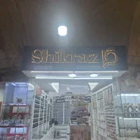 نیازمند فروشنده با سابقه فروش