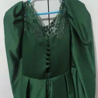 لباس مجلسی|لباس|زبرخان, |دیوار