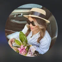 خانم جوان هستم به دنبال همکاری لوکس