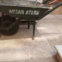 فرغون و کاشی بر