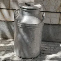 ظرف الومینییومی