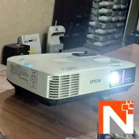 ویدئو پروژکتور حرفه ای EPSON سری 695 فاصله نزدیک|تلویزیون و پروژکتور|مشهد, شاهد (شهرک غرب)|دیوار