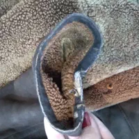 کت چرم بوفالو|لباس|رباط‌کریم, الارد|دیوار