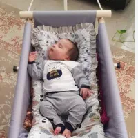 گهواره نوزاد بهمراه ساک حمل پایه آلومینیومی