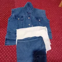 لباس دخترانه|لباس|کاشان, باغ ماجد|دیوار