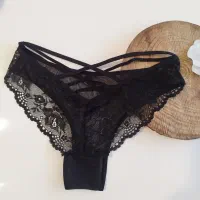 لباس زیر زنانه