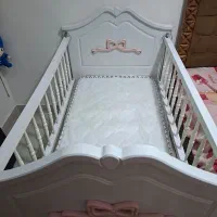 تخت کودک همراه تشک نو رویال