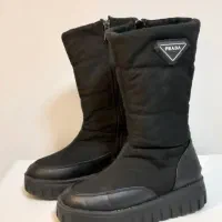 بوت وارداتی دخترانه ساق بلند برند PRADA  سایز ۳۳