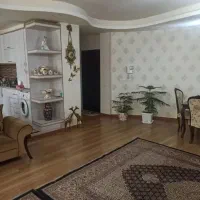 همخونه دانشجو یا کارمند