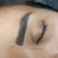 خدمات آرایشگری و زیبایی