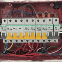 نصاب وتعمیر دوربین مداربسته و دزگیر|خدمات پیشه و مهارت|تهران, دستغیب|دیوار