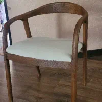 صندلی نو چوبی
