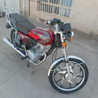 پیشتاز 125 مدل 1404