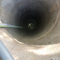 چاه کن حرفه ای چاه آب چاه فاضلاب جای شمع استخر کن