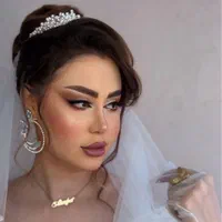 اکستنشن کار مژه ،ناخنکار ،سالن دار