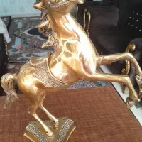 اسب برنجی