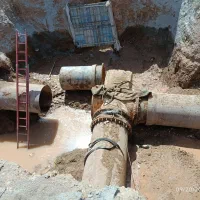 اجرا و جوشکاری لوله های پلی اتیلن ، چدن و آزبست.