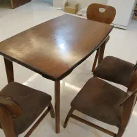 فریزر پارس و میز و صندلی چوبی