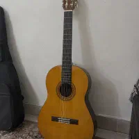 گیتار یاماها C40