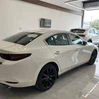 مزدا ۳ سفید