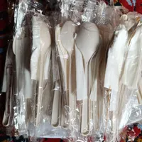 قاشق و چنگال گیاهی