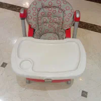 میز غذاخوری کودک سالم و تمیز