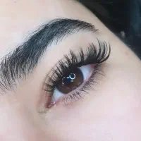 کاشت مژه