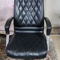 صندلی چرخ دار اداری