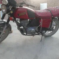 چرخ|دوچرخه، اسکیت، اسکوتر|خاش, |دیوار