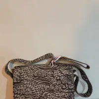 تعدادی کیف زنانه