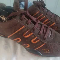 ۳تا گتونی ۱دونه گاپشن بچگانه ویکی مهتابی سیار