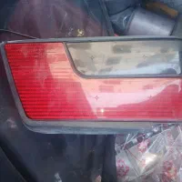 چراغ عقب جلو بالا بر شیشه و دیاق پژو