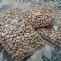 پسته احمدآقایی عالی