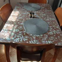 میزناهار خوری ومیزتلویزیون