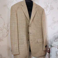 کت و شلوار مشکی سایز 48 و کت تک کرمی سایز 52