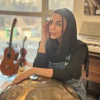 آموزش گیتار هنگدرام پیانو توسط استاد خانم