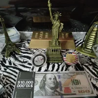 سکه یادبودچالش نیرو هوایی همراه مجسمه ازادی امریکا|کلکسیون سکه، تمبر، اسکناس|تهران, تهرانسر غربی|دیوار