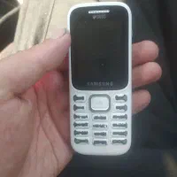 گوشی کاملا سالم وبدون ایراد فقط خود گوشی موجوده