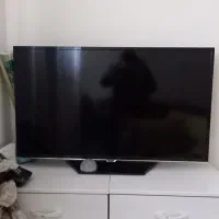 تلویزیون ۴۳ اینچ ال ای دی tcL