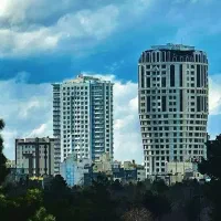 ۲۴۰متر/ چسبیده به وکیل اباد