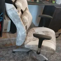 صندلی حرفه ای و راحت چرخدار گیمینگ