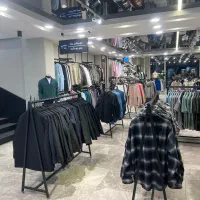 فروشنده خانوم با سابقه در زمینه پوشاک زنونه