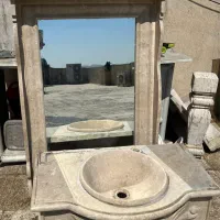 روشویی سنگی به همراه ایینه