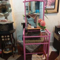 میز آرایشی دخترونه صورتی