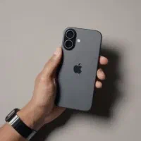 آیفون ۱۶ نرمال