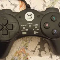 دسته کامپیوتر و پی استیشن