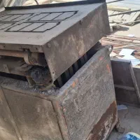 دو دستگاه میکسر و بلوک زن سقفی